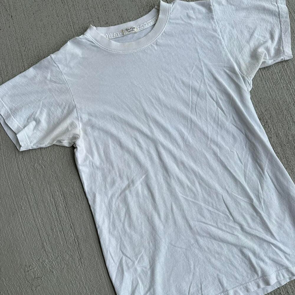 Brandy Melville Crop Top Shirt
